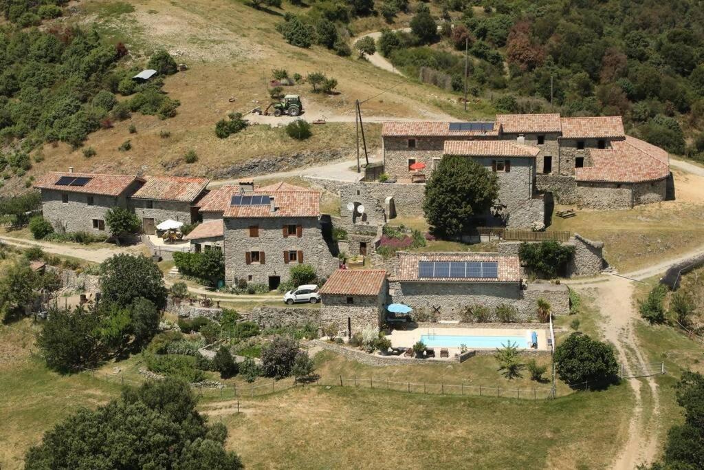 Rouretord Hirondelle Villa Gilhac-et-Bruzac Екстериор снимка